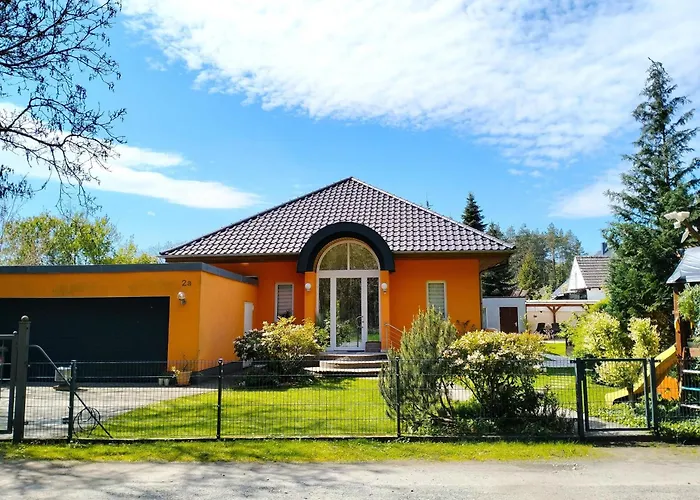 Ferienwohnung Am Waldesrand - Garten, Terrasse, Grill, Luftkuehler, Massagesessel, Kinderspielecke, Spielekonsole