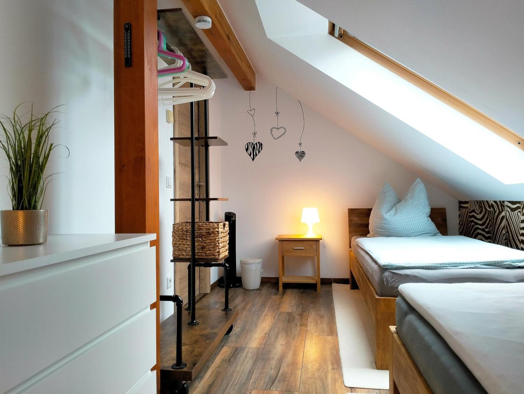 Apartamento Am Waldesrand: Garden Retreat With Family-friendly Amenities